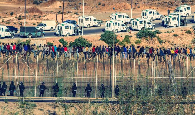 Ética, emigración y fronteras Ética, emigración y fronteras.