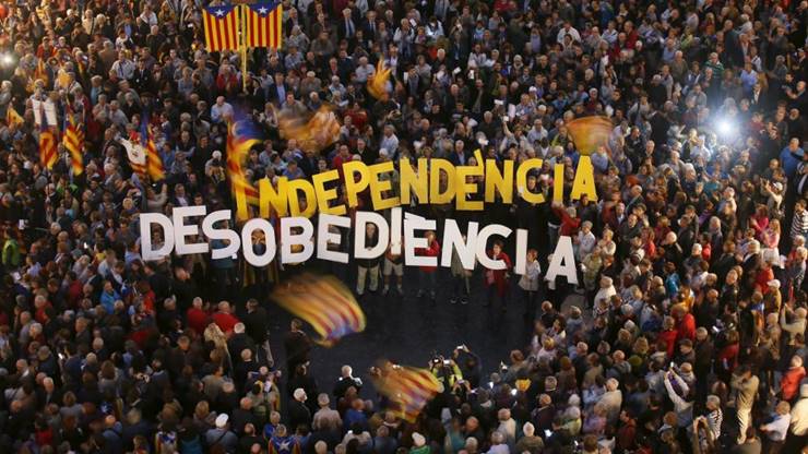Manifestación independentista en Cataluña Ética, desobediencia e independentismo: Manifestación independentista en Cataluña.